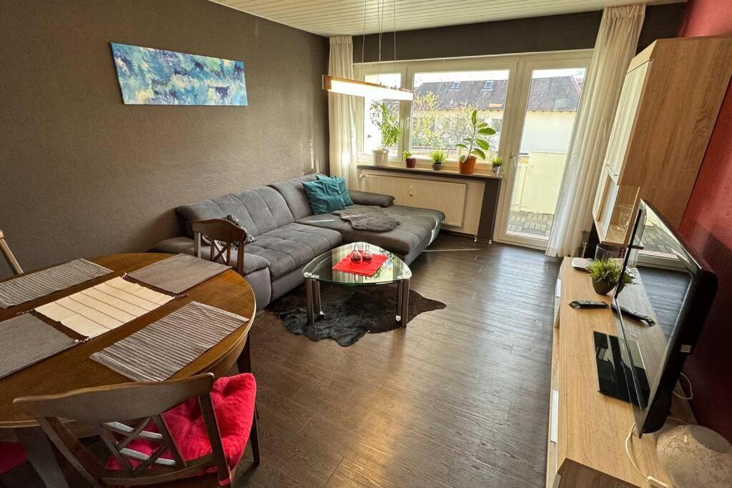 Monikas Home - Gemuetliche 3-Zimmer-Wohnung Im Herzen Von Бёблинген Экстерьер фото