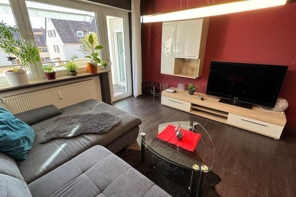Monikas Home - Gemuetliche 3-Zimmer-Wohnung Im Herzen Von Бёблинген Экстерьер фото